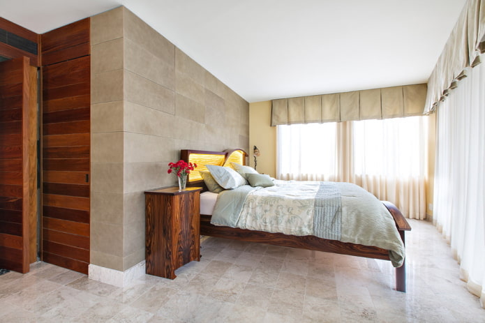 Lambrequines en el dormitorio en un estilo moderno