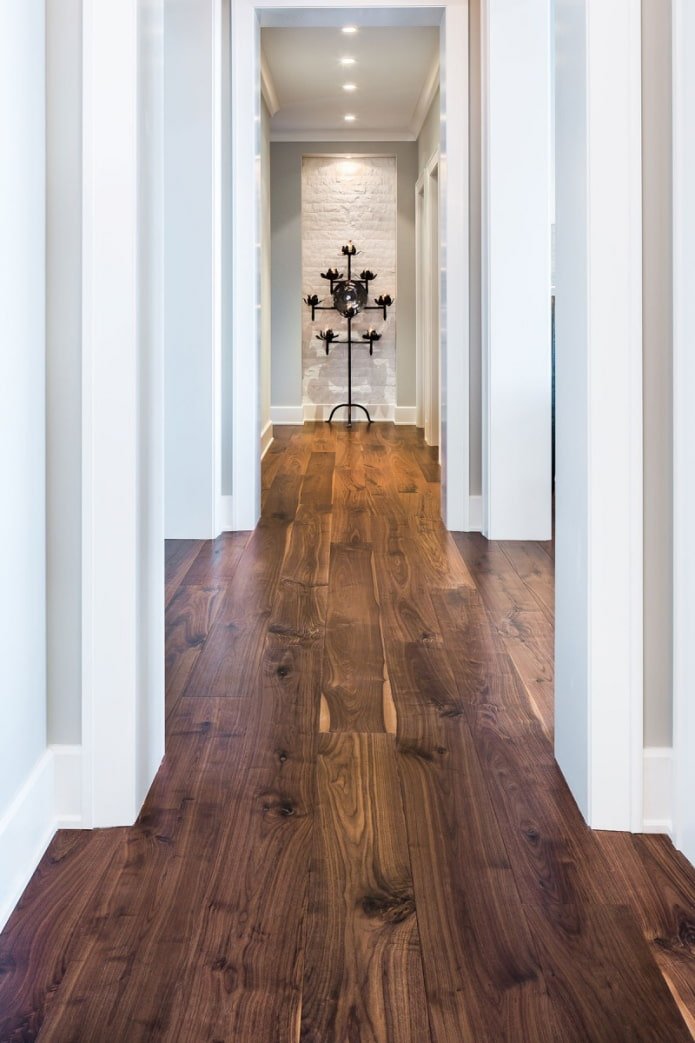 laminado de madera quemada