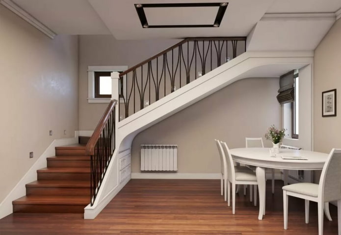 Formas de los tramos de escalera en el interior de la casa