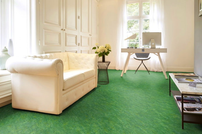 linóleo de tono verde en el interior