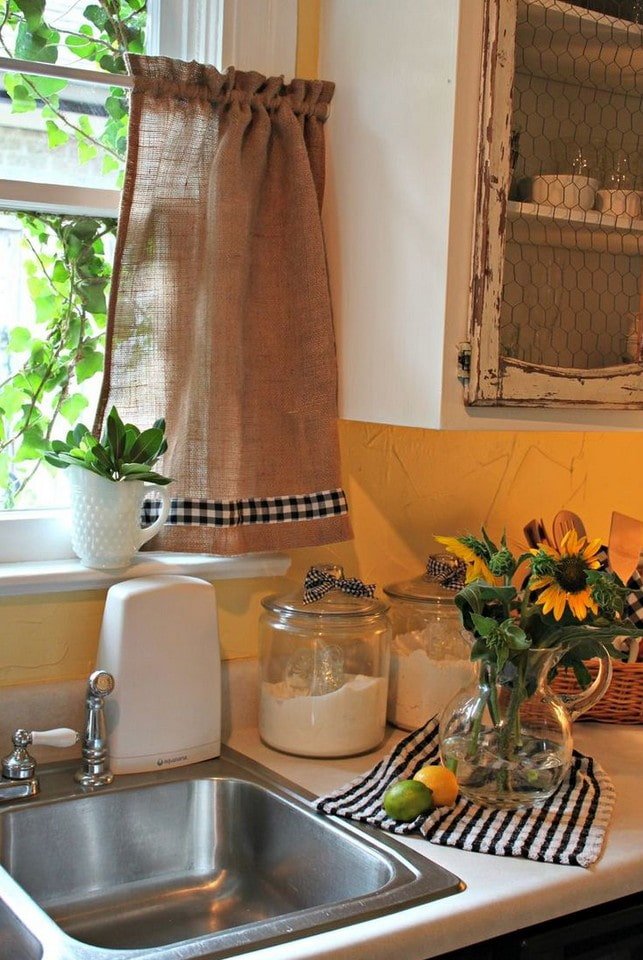 Cortinas de lino en la cocina