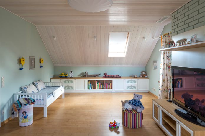 Habitación infantil en el ático
