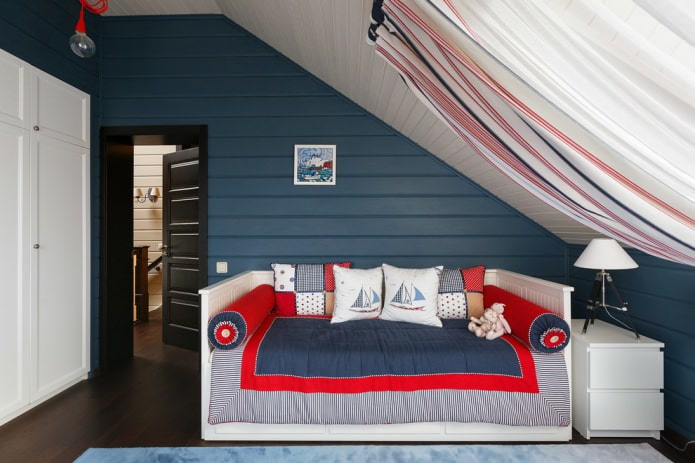 un dormitorio para niño de estilo marinero
