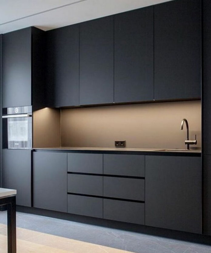 cocina en tonos negros