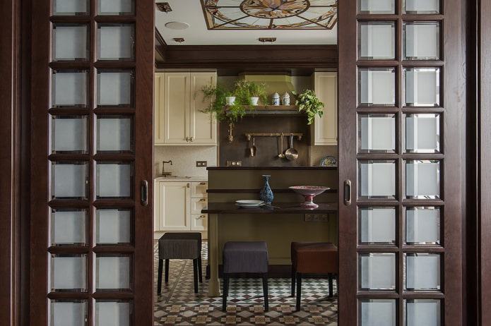Puertas con insertos de vidrio cuadrados