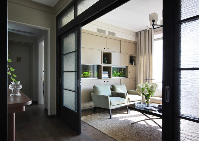 puertas con vidrio acanalado en el interior