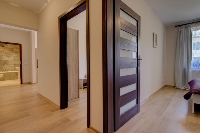 puerta interior abatible