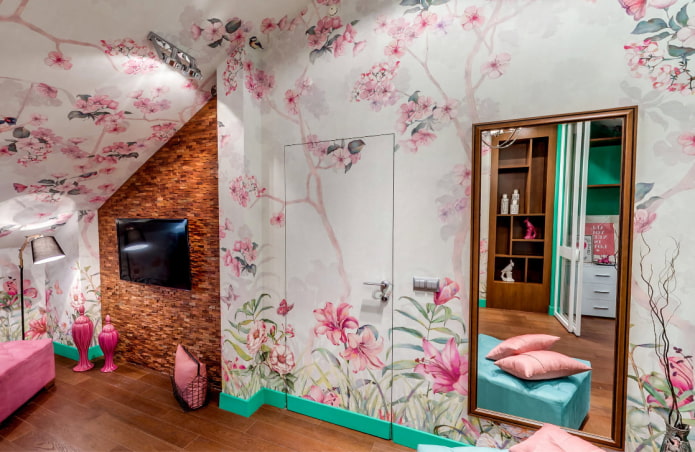 Decoración de puerta y pared con el mismo material