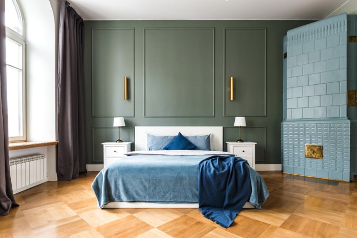 Molduras de pared en el interior de estilo moderno