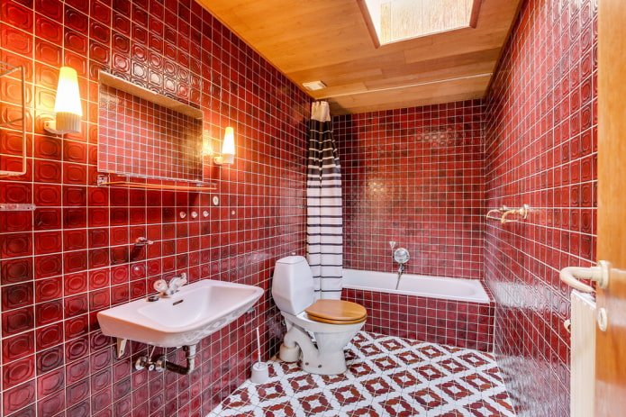 Mosaicos cerámicos en el interior