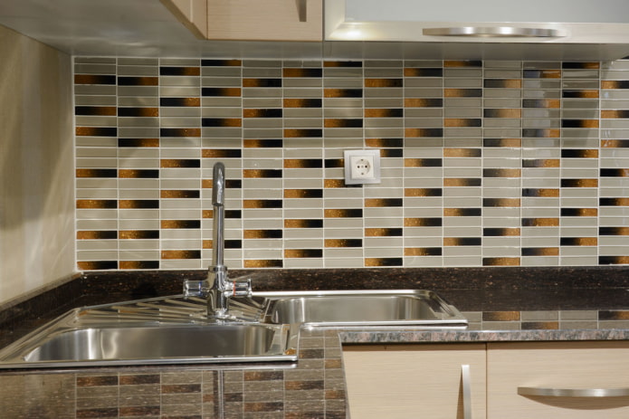 mosaico rectangular en la cocina