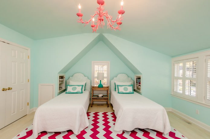 Habitación infantil rosa menta