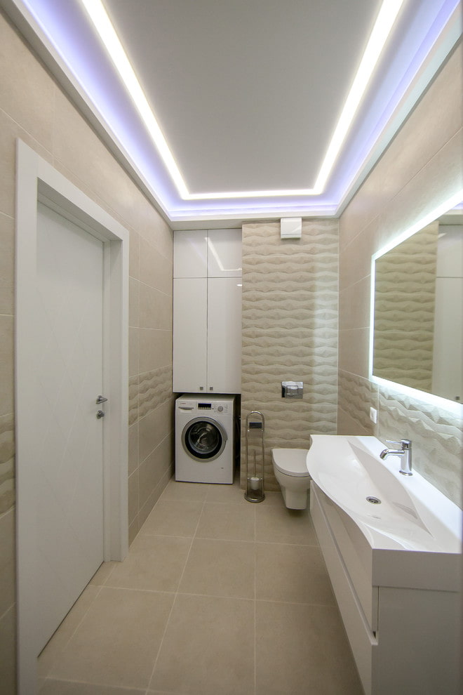 Techo tensado flotante en el baño