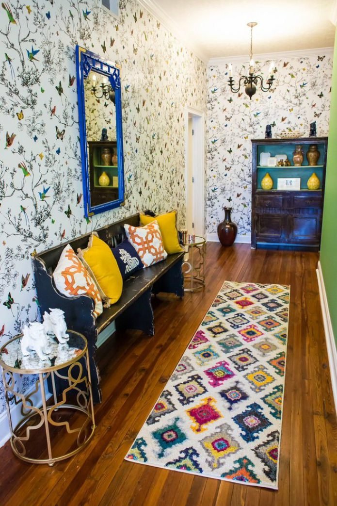 Papel pintado con imágenes de plantas y pájaros