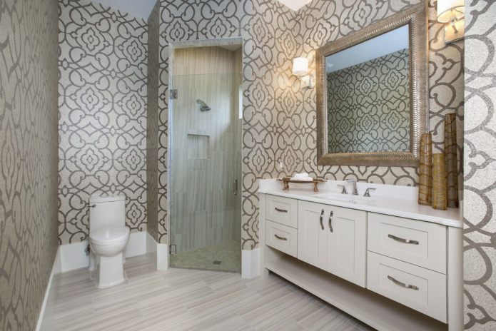 papel pintado con un adorno en el baño