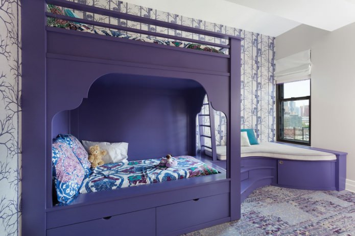 Habitación infantil en tonos morados