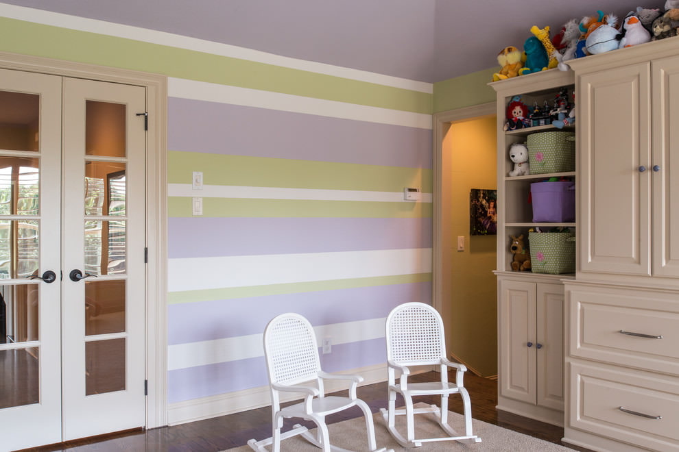 pared verde-lila