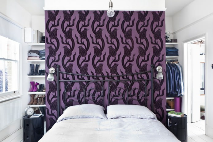 papel pintado con un estampado de flores grandes