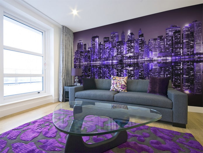 papel pintado morado con una imagen de ciudad en el interior
