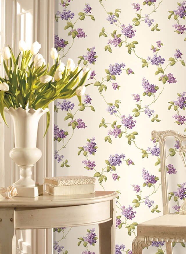 papel pintado lila en el interior