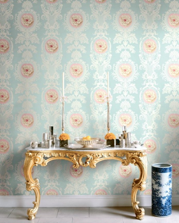 combinación de monograma con flores