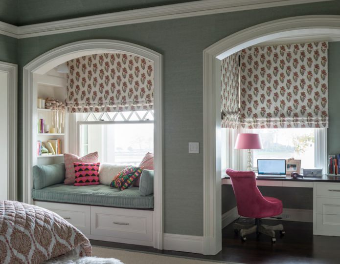 Papel pintado gris en la habitación infantil