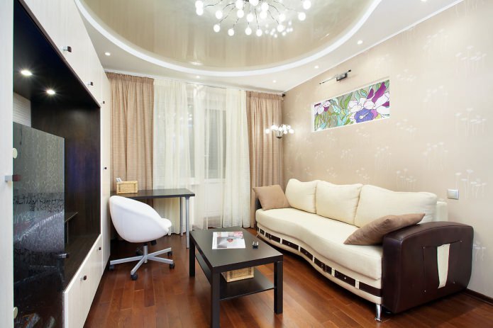 Papel pintado beige claro en el interior de la sala de estar de estilo moderno
