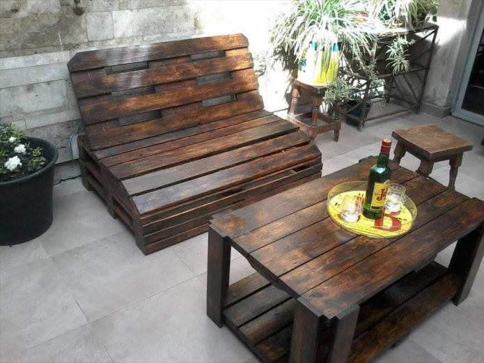 Muebles de jardín de madera carbonizada