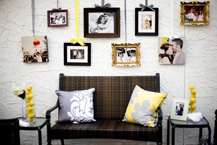 fotos en un colgante en el interior