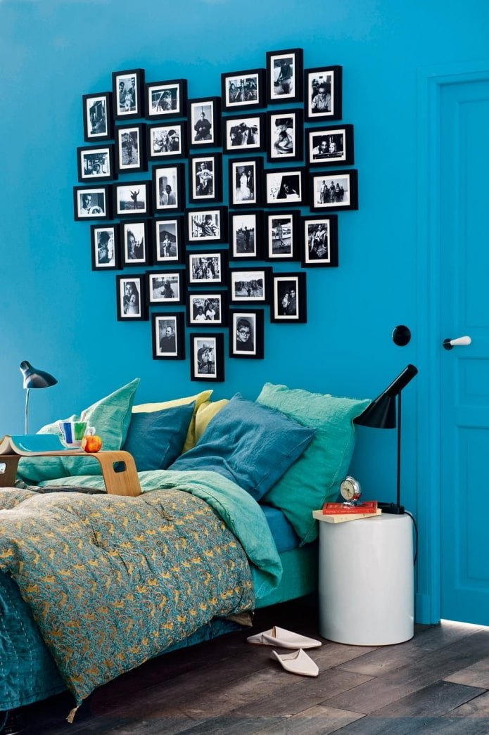 Fotos en forma de corazón en la pared del interior
