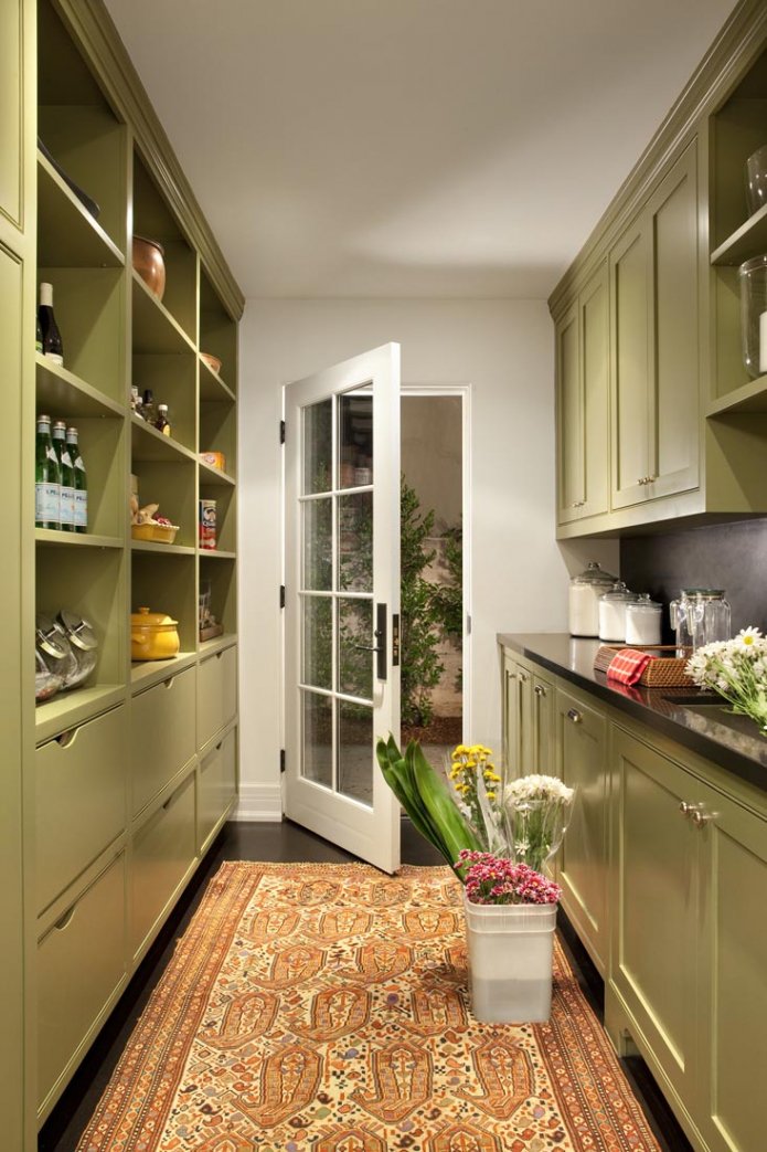 cocina de dos hileras de colores