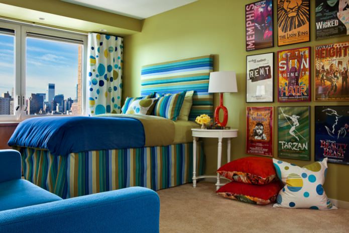 Dormitorio infantil azul y oliva