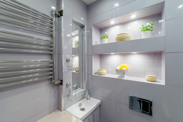 Iluminación por zonas en el interior del baño