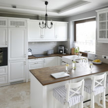 Diseño de cocina en forma de U-6
