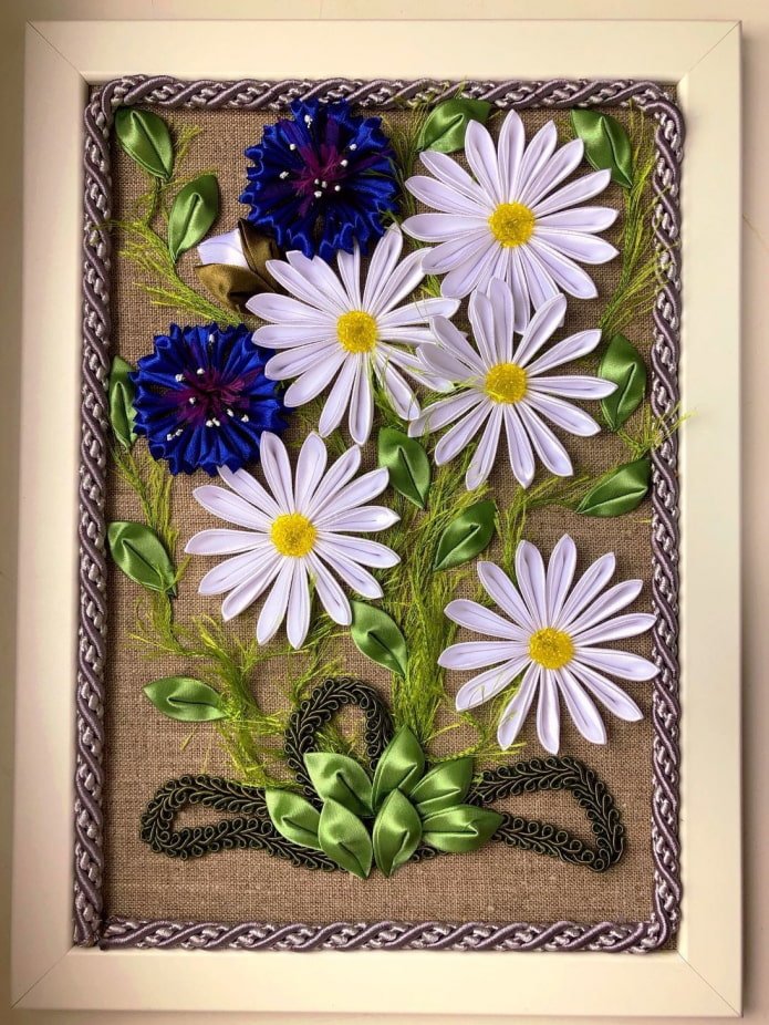 Panel de pared kanzashi en el interior