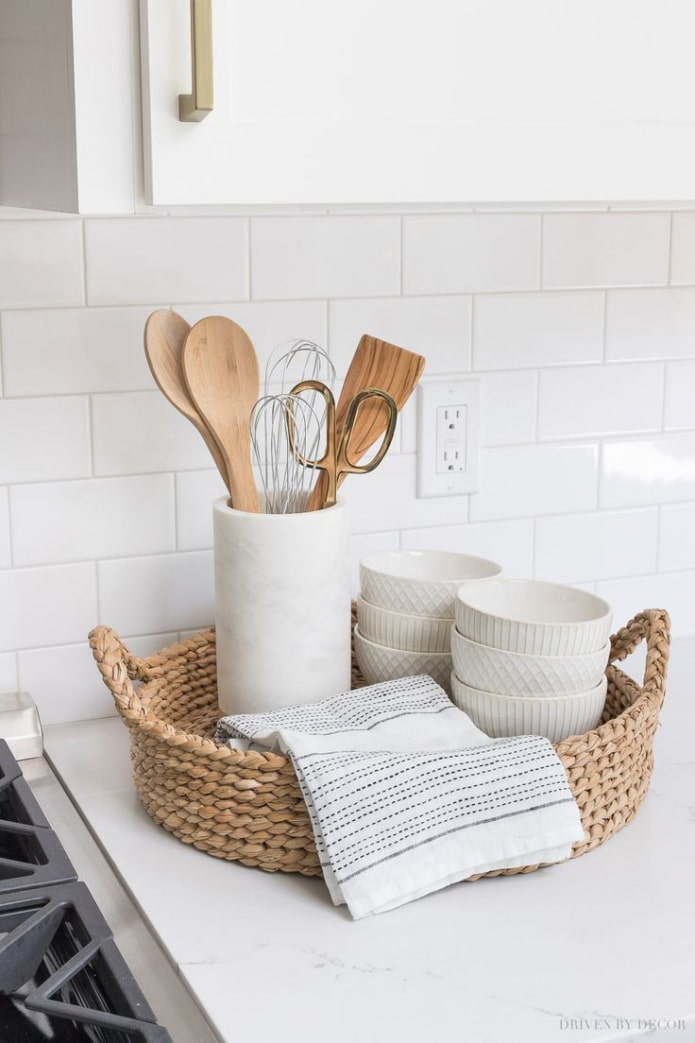 Basket-tray en la cocina