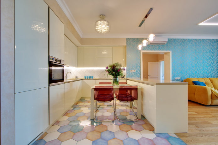azulejos de suelo de nido de abeja en el interior de la cocina