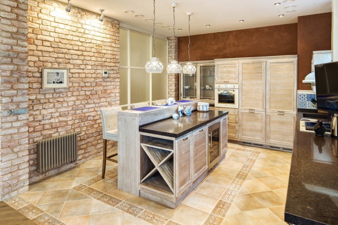 azulejos en el interior de la cocina