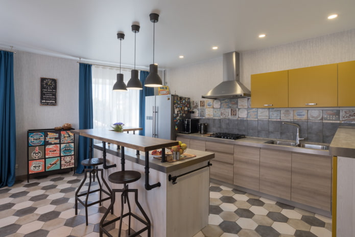 Azulejos de suelo en el interior de la cocina