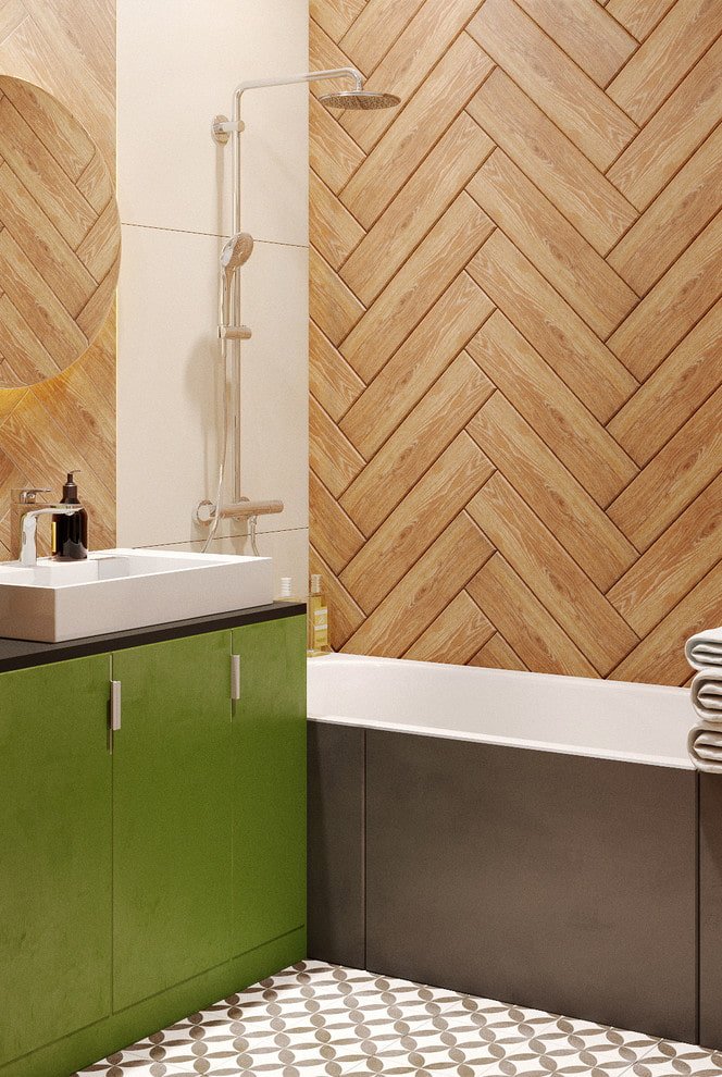 disposición de Azulejos con efecto madera en el interior del baño