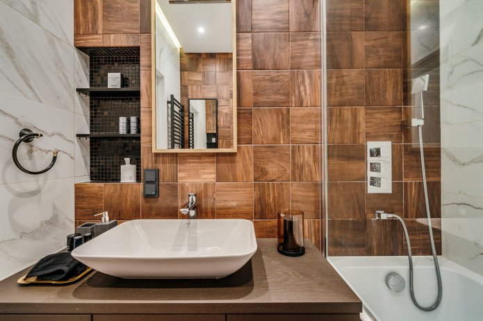 Azulejos que imitan la madera en el baño