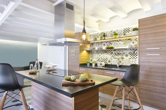 azulejo patchwork en un delantal de cocina