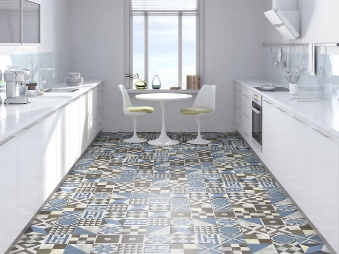 Azulejos patchwork en la cocina de estilo minimalista