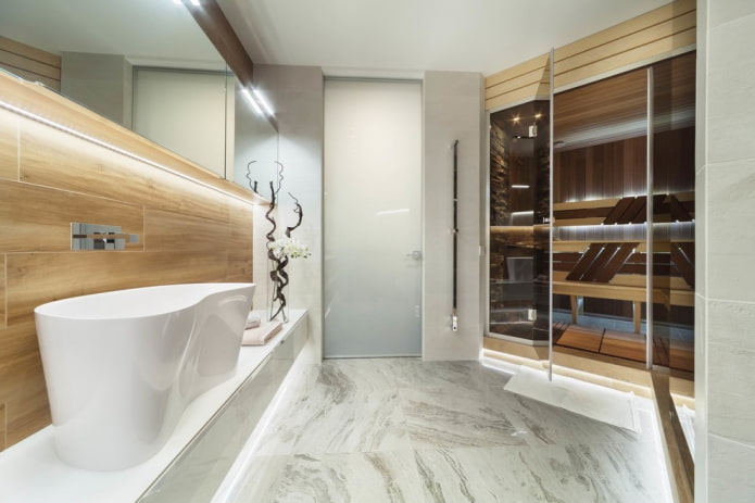 azulejos de mármol en el interior del baño
