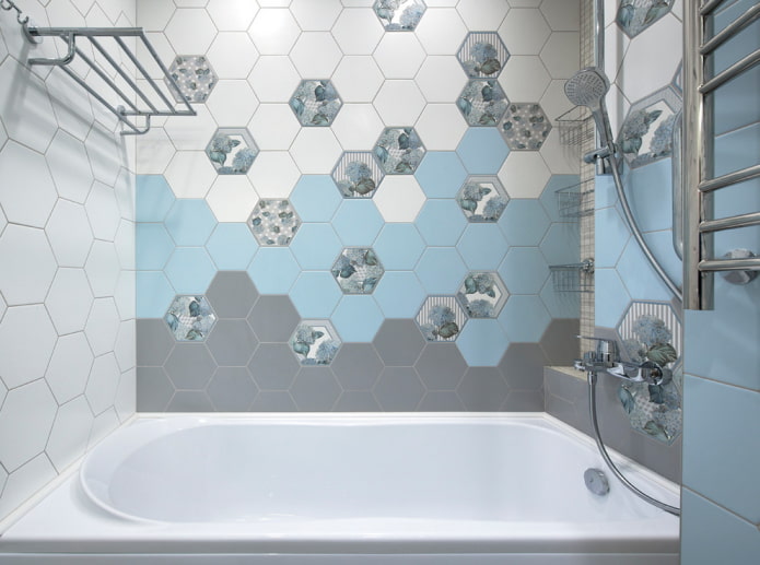 Azulejos de nido de abeja en el interior del baño