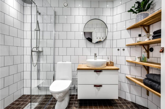 azulejos en el interior del baño en estilo escandinavo