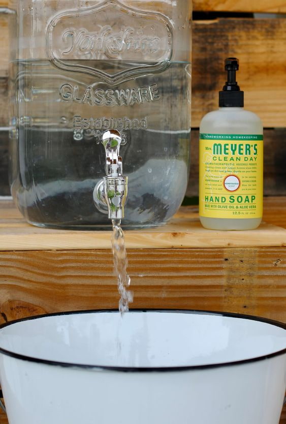 Lavabo de un recipiente para limonada