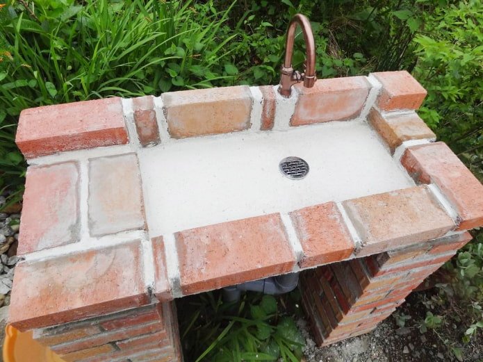 Lavabo de ladrillo