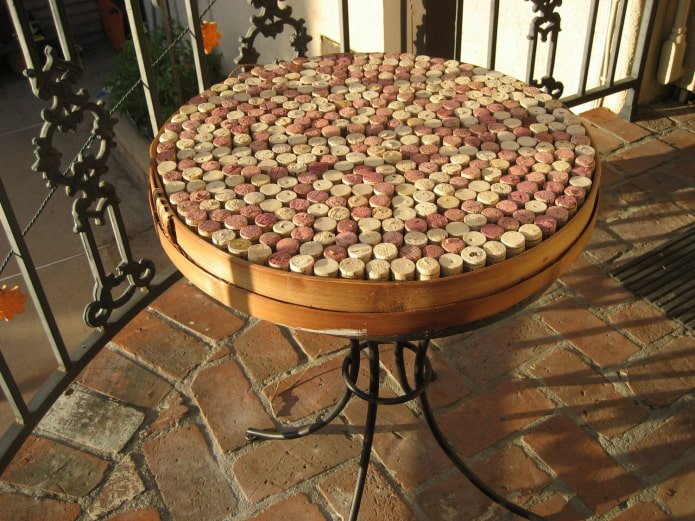 Mesa de centro de corchos