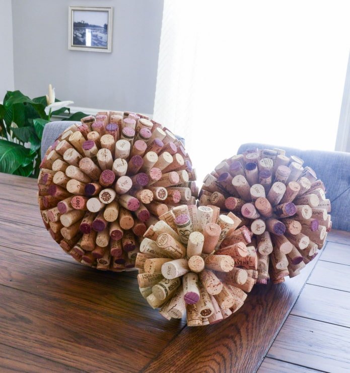 bolas decorativas de corchos